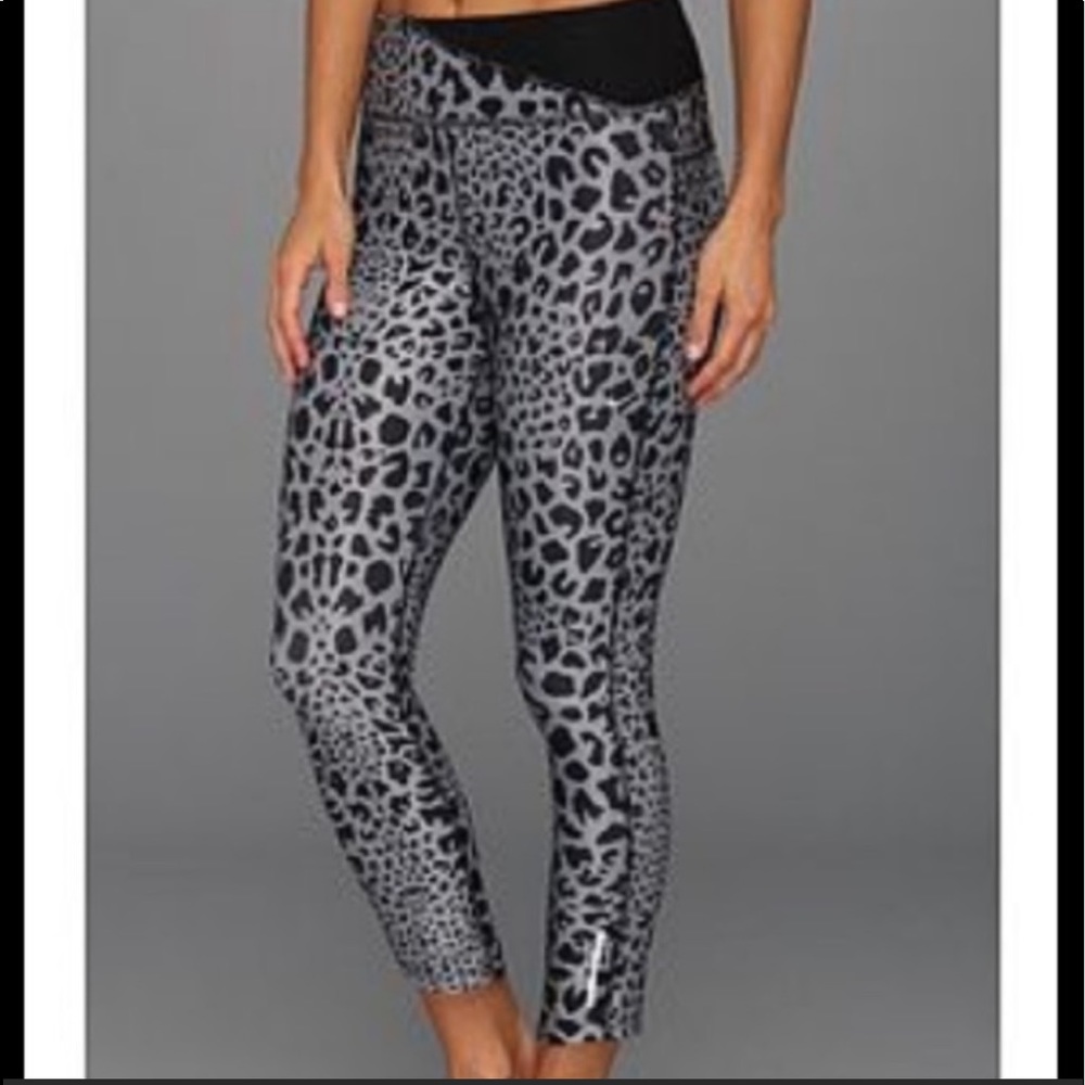 Nike Leopard Dri-Fit Leggings Black Size: S